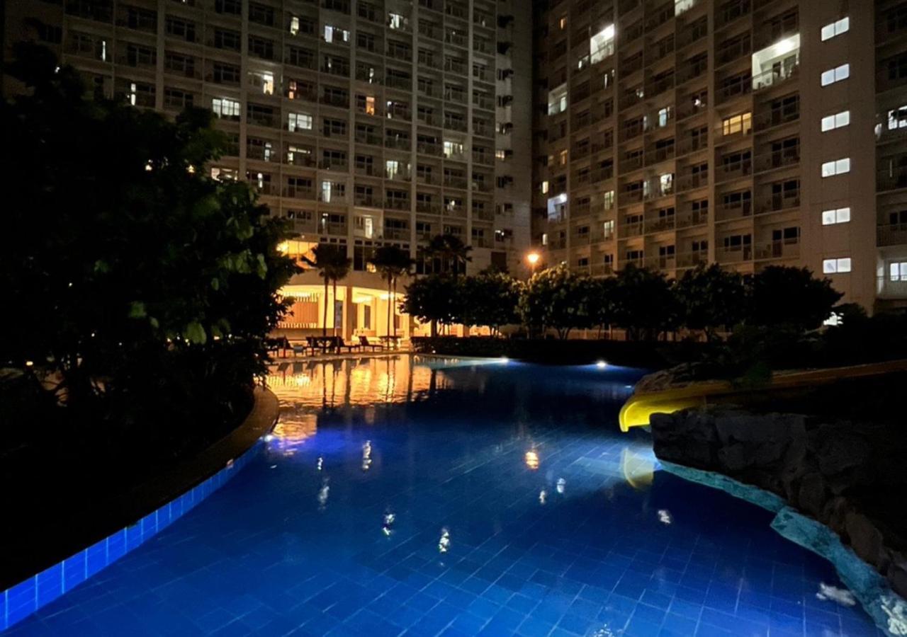 Victoria Suite At Shore Residences Pasay Exterior photo