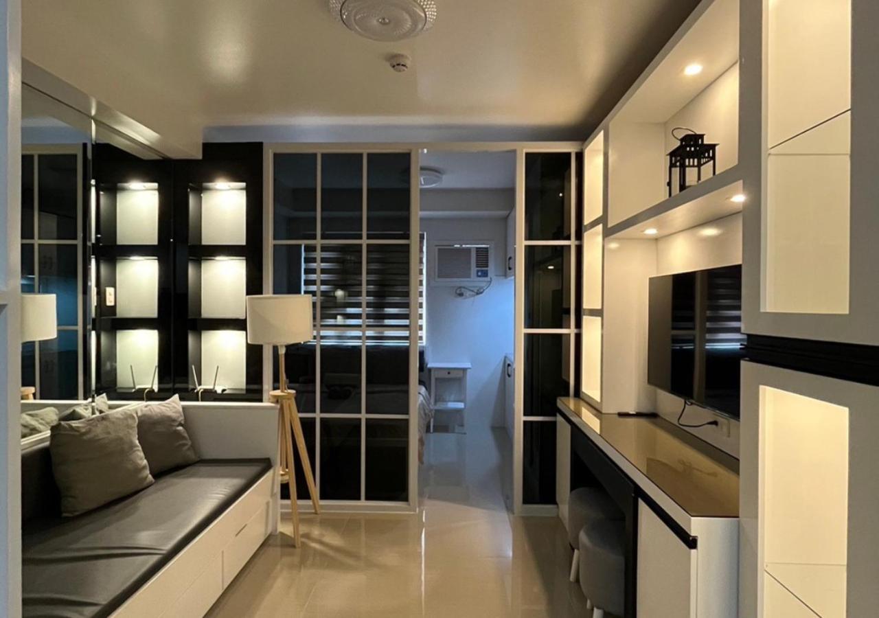 Victoria Suite At Shore Residences Pasay Exterior photo